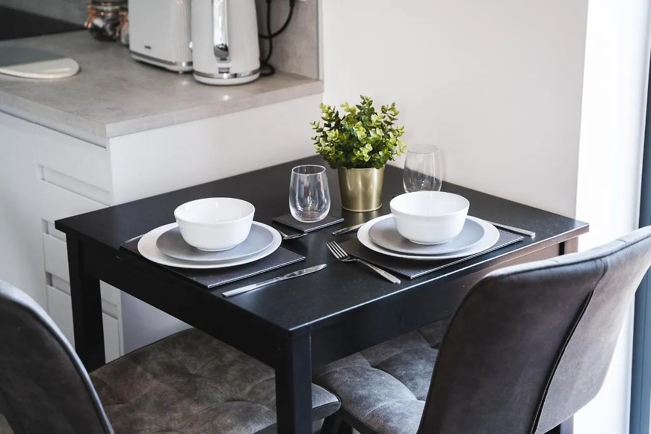 Central Studio - New - Free Wi-Fi - City Centre Sheffield