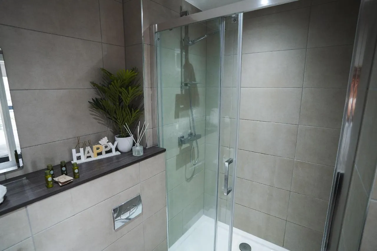Central Studio - New - Free Wi-Fi - City Centre Sheffield Appartement