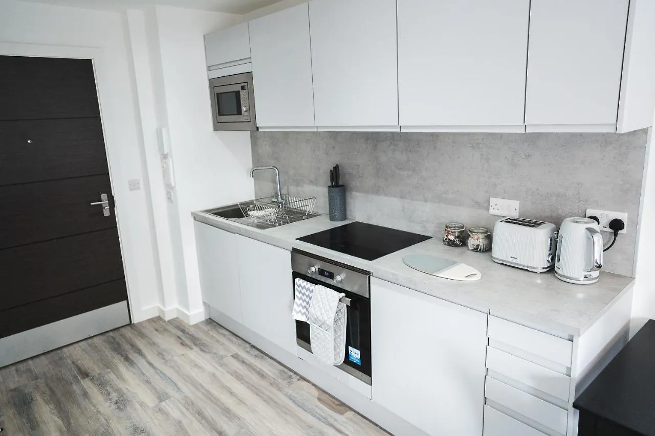 Central Studio - New - Free Wi-Fi - City Centre Sheffield